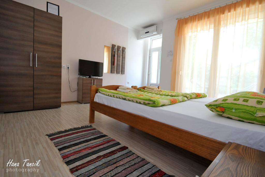 Apartments Svetlica Backi Petrovac Esterno foto